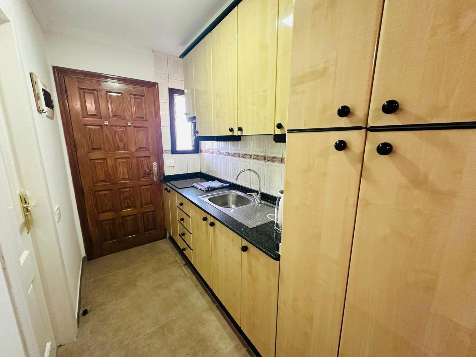 Cozy 2-Bed & Sofa-Bed Studio In Los Cristianos Exteriör bild