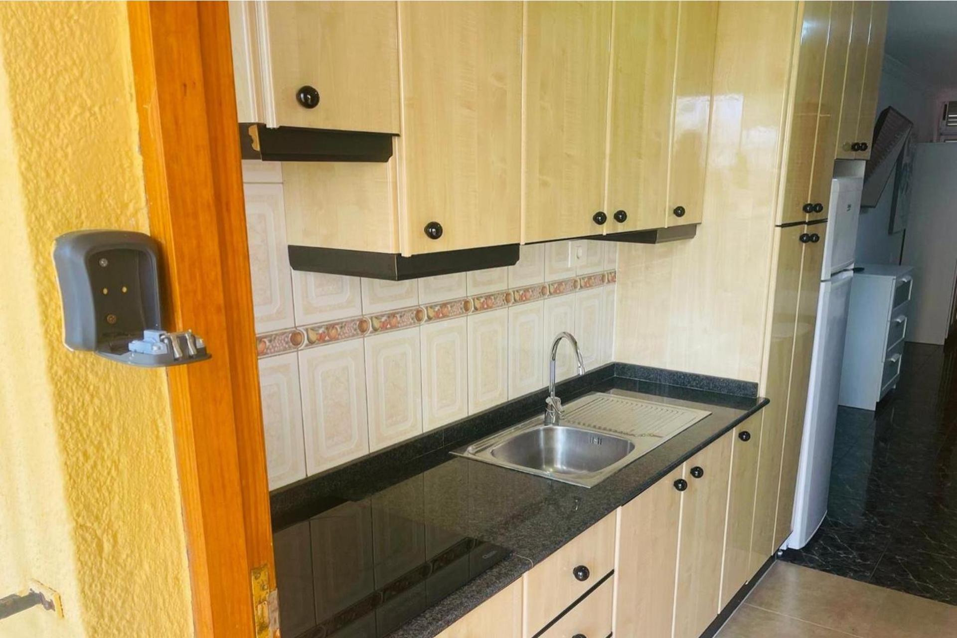 Cozy 2-Bed & Sofa-Bed Studio In Los Cristianos Exteriör bild